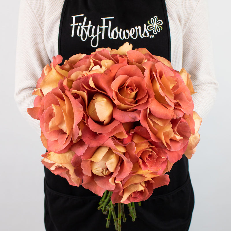 Peach Garden Rose Flower Bunch in Hand