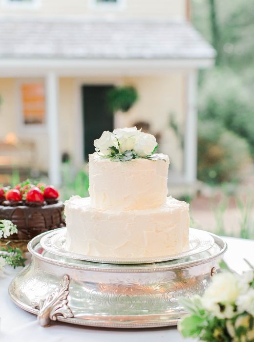 Chic Green and White Wedding Flowers