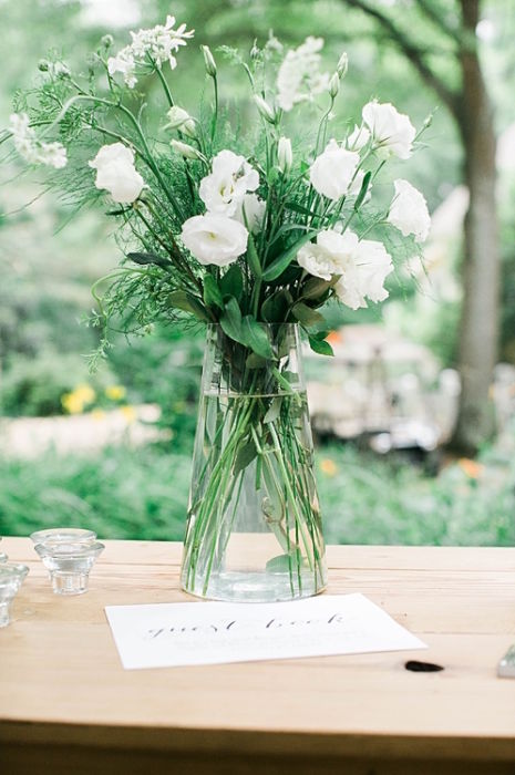 Chic Green and White Wedding Flowers