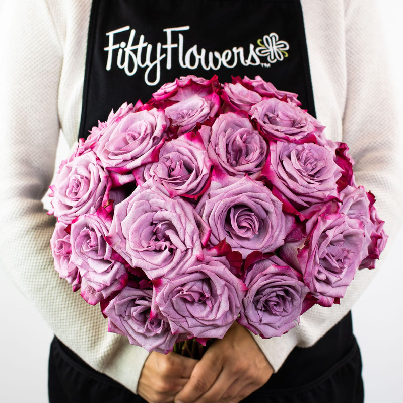 Pink Tipped Mauve Rose Flower Bunch in Hand
